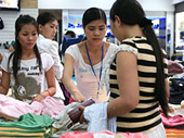 Vietnamese garment industry should look inward: analysts
