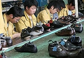 Argentina: Determination of circumvention of antidumping duties applied to certain type of footwear from China