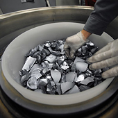China group urges tougher restrictions on solar material imports