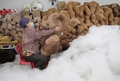 China to cut cotton import quotas to boost demand for domestic fiber