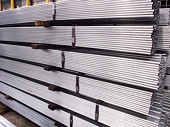 Australia clears VN steel exporters from dumping probe