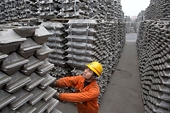 U.S. aluminum foil producers launch case accusing China of dumping