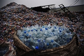 UK recycling industry in turmoil over new China import ban 