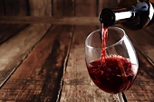 US files WTO trade complaint against Canada over wine exports