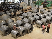 India imposes anti-dumping duty on some steel from China, others