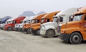 4,300 trucks stuck at China border with farm produce