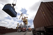 Vietnamese shipping industry concerned over THC hikes by foreign shipping companies